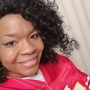 Meet your Posher, Shana